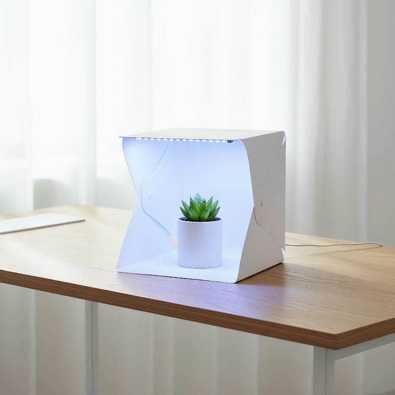 Innovative Foldable LED Light  - Photography Lighting On The Go のレビューと価格